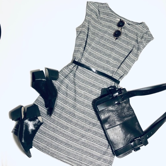 Ann Taylor Dresses & Skirts - ANN TAYLOR LOFT DRESS